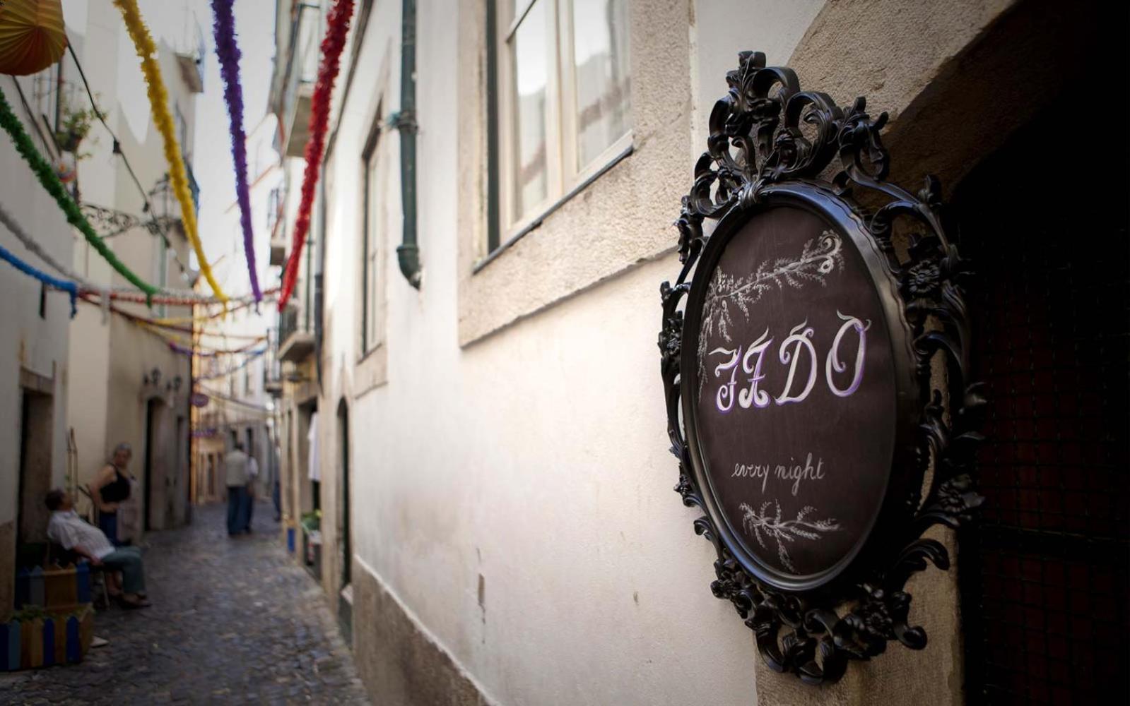 Ferienwohnung Alfama Chic Penabuquel Lissabon Exterior foto